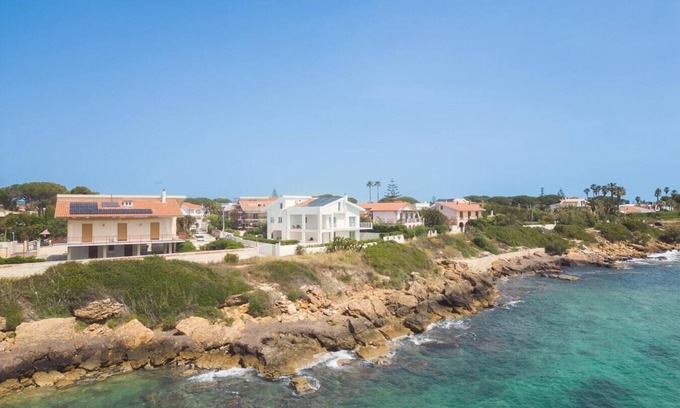 Arenella Villa | Exclusive Villa Retreat with Pool in Beautiful Sicily