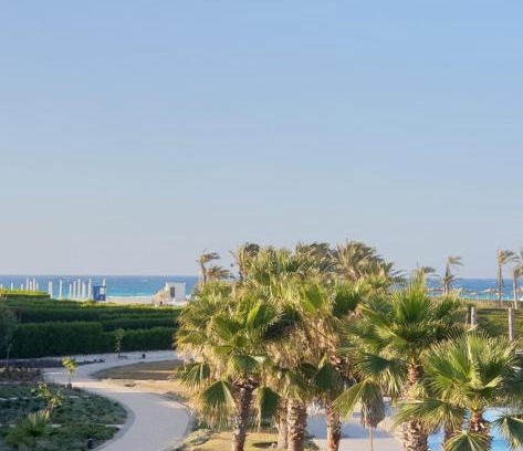 Shurtah al-Dakhlah Villa | Villa first row seaview amwaj