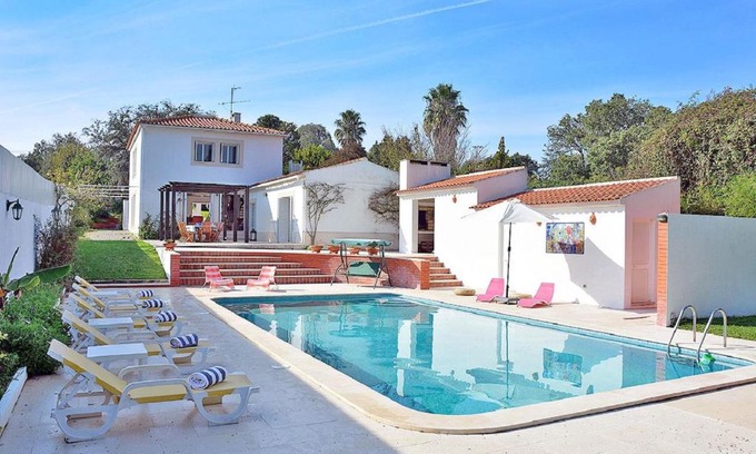 Caixas Villa | Relax at Villa Flora with Ocean Views & Poolside Bliss