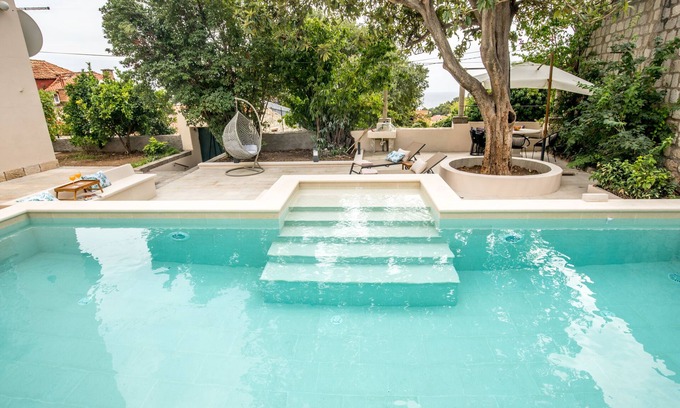 Pile Villa | Villa Flores Garden: Oceanfront Retreat with Private Pool