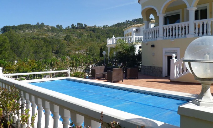 Orba House | Cozy Villa for 4 with Oceanfront Views and Private Pool