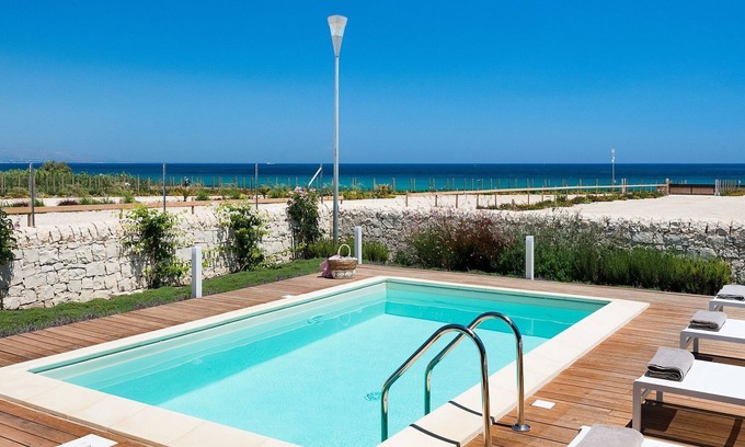 Reitani Villa | Relaxing Villa for 6 with Private Pool by the Sea in Sicily