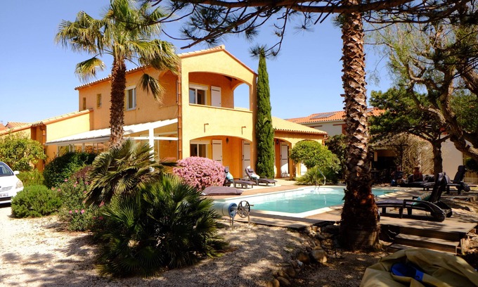 Argeles-sur-Mer Villa | Ideal Villa for 8 with Private Pool and Ocean Views