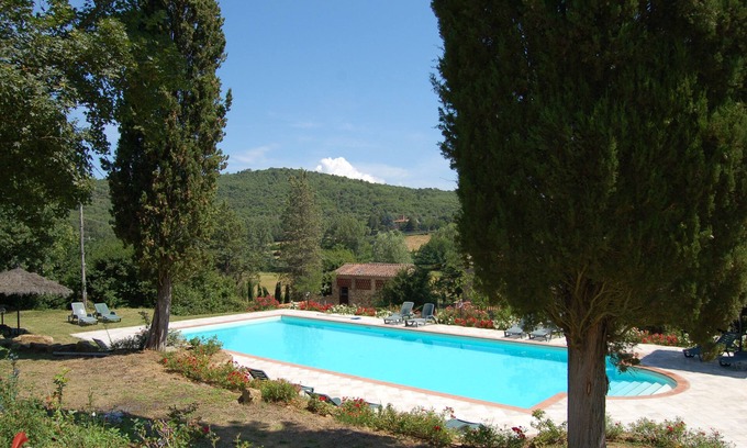 Bucine Villa | Ideal Villa for Large Groups: Wi-Fi, Pool & Cooking Classes