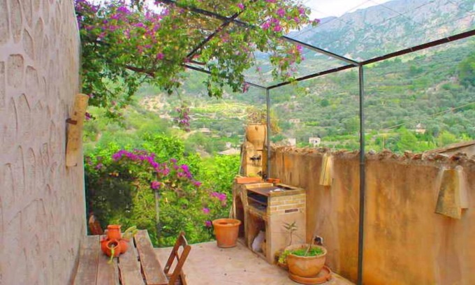 Fornalutx House | Pet-Friendly Villa Fornalutx with Ocean Views