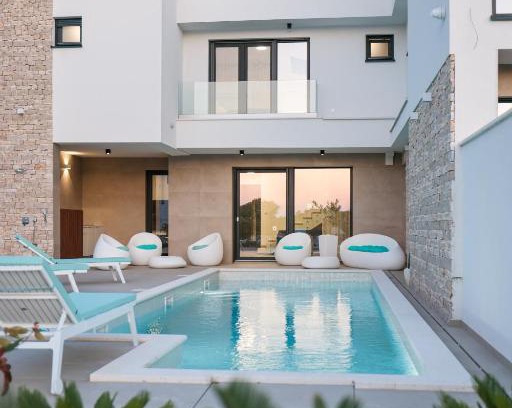 Murter Villa | Experience Villa Fortunal: Oceanfront Bliss Awaits You