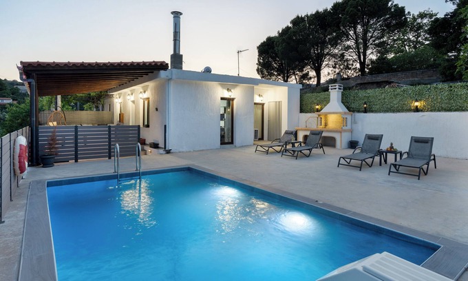 Rethymno Villa | Relax at Villa Foteini Gerakari Mountain Resort Retreat