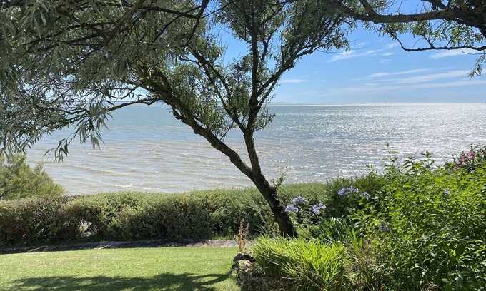 Saint-Georges-de-Didonne Villa | Villa Le Largue: Oceanfront Retreat with Private Pool