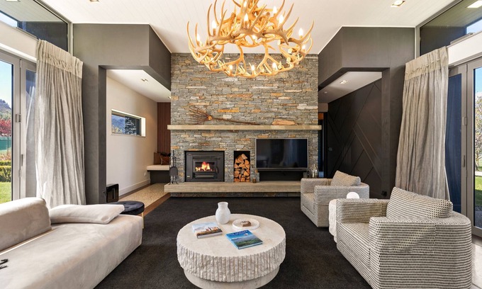 Arrowtown House | Villa Francesca by MajorDomo - Luxurious 5-Bedroom Villa walking distance from Arrowtown