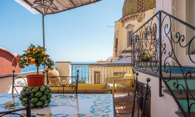 Positano House | Villa Francesco: Oceanfront Oasis with Perfect Guest Rating