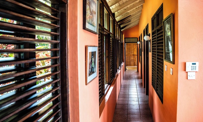 Castries Villa | Villa Frangipani: Wheelchair-Friendly Stay with Ocean View