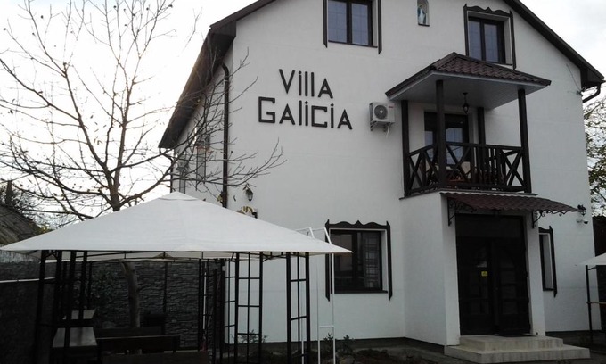 Transcarpathia House | Family-Friendly Villa Galicia with Top Guest Rating of 9.7