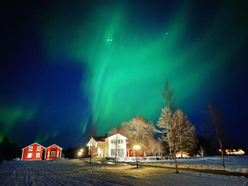 Soraker House | Discover Villa Gasabäck: Ocean View & Family-Friendly Retreat