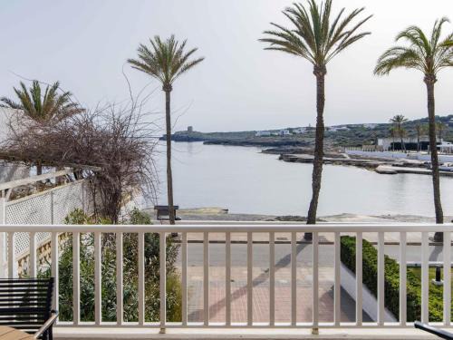 S'Algar Apartment | Oceanfront Villa Gavines: Family-Friendly Getaway Awaits