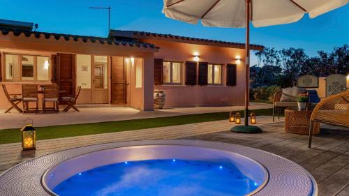 Costa Rei Villa | Explore Villa Gea: 4-Star Retreat with Hot Tub & Pets Welcome