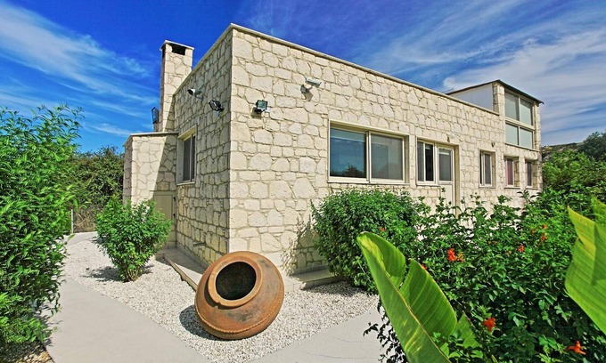 Goudi Villa | Villa Georgios Rafaela: Family-Friendly with Private Pool