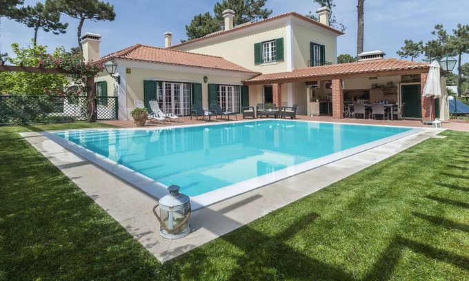 Charneca de Caparica e Sobreda Villa | Villa Gerbera - Guest Rated 10/10 with Ocean View & Pool