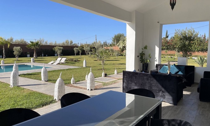 Ait Hamid Villa | Villa Ghaliba: Modern Oasis 15 Mins from Marrakech
