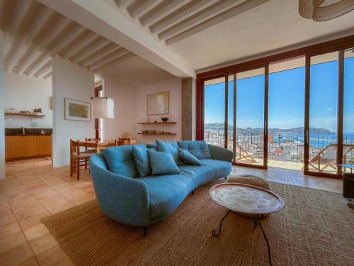 Casamicciola Terme Villa | Experience Villa Ghezzi: Sea View & Family-Friendly Stay