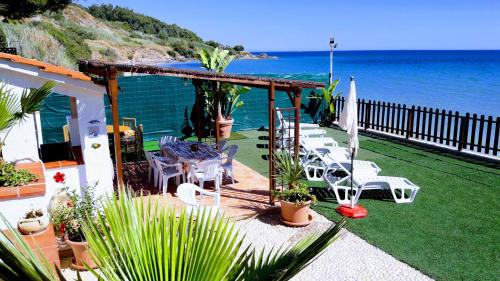 Sciacca Villa | Oceanfront Villa Giardino sul Mare - Guest Rated 10/10