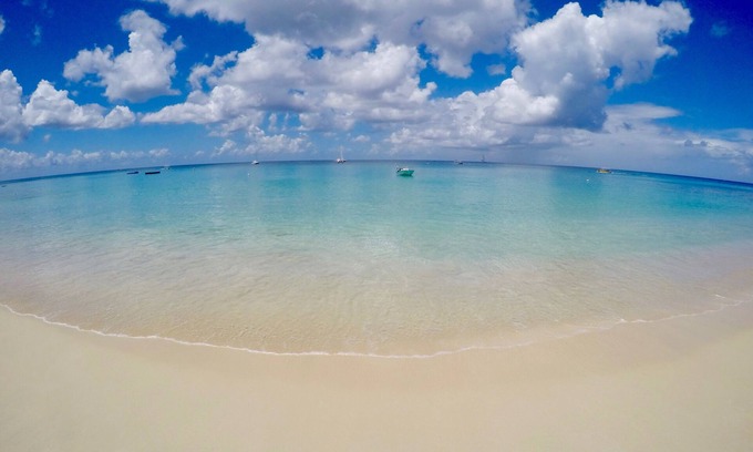 Porters Villa | Villa Gina: Oceanfront Retreat with Private Pool & Breakfast