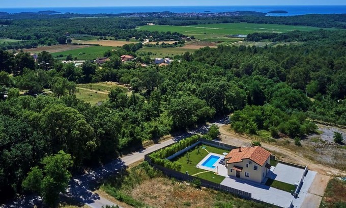 Fuskulin Villa | Villa Giovanna Porec: Guest Rated 10/10 with Pool Access