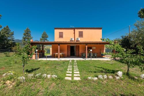 Castiadas House | Family-Friendly Villa Giulia Piccola with Exceptional Reviews
