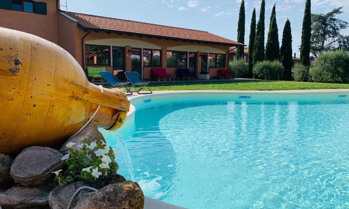Marino House | Guest Rated 9.6: Villa Giuseppe Bernabei with Ocean View