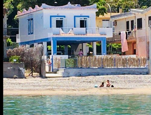Casteldaccia Villa | Beachfront Villa GLORIA: Family-Friendly with Ocean Views