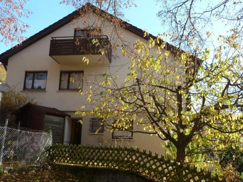 Calw House | Villa Goncalves: Family-Friendly Stay with Parking & EV Charger