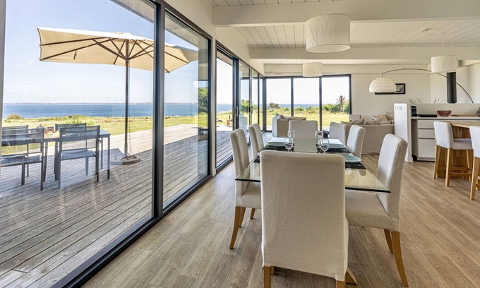 Plougonvelin House | Villa Grand Large: Panoramic Ocean View & Spa Oasis