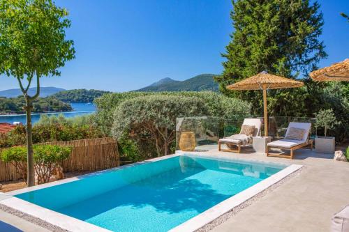 Perigiali Villa | Family-Friendly Villa Green Islets with Oceanfront Pool