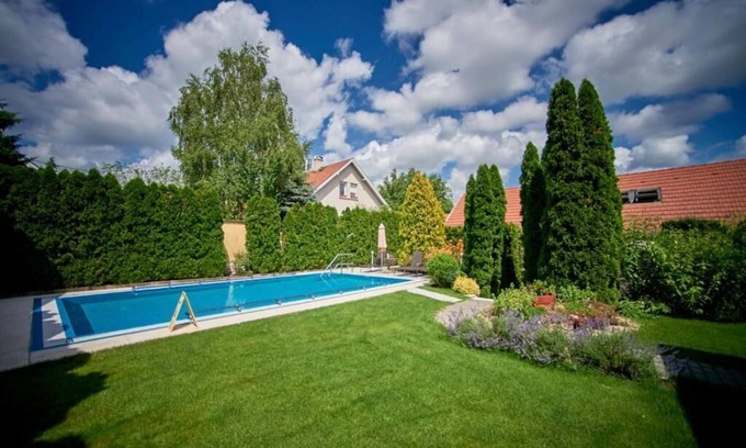 Szentendrei Villa | Villa GreenTree - Newly Refurbished with Child-Friendly Amenities