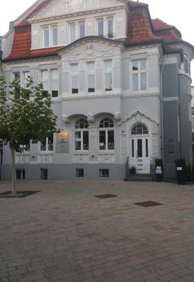 Bad Salzuflen Apartment | Villa Greve - Deluxe Suite with Oceanfront Views