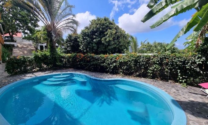 La Grande Montee Bed & Breakfast | Discover Villa Hélèna B&B: Family-Friendly with a Pool