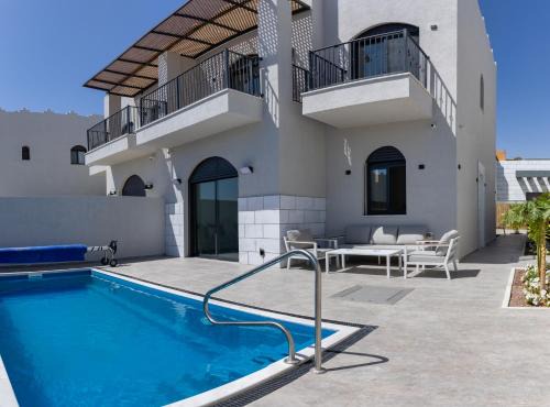 Eilat Villa | Oceanfront Villa Hadar Eilat with Pool & Child-Friendly Amenities