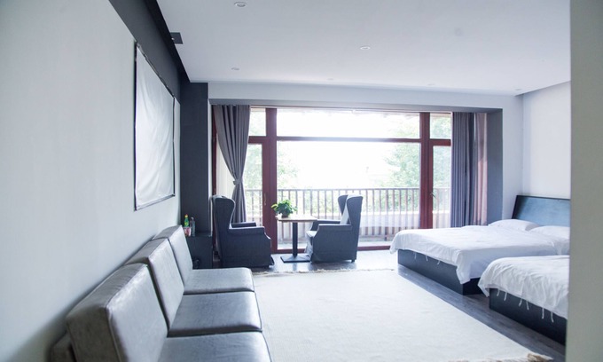 Zhanqiao Hotel | Delightful Villa Haixin: Family-Friendly with Great Amenities