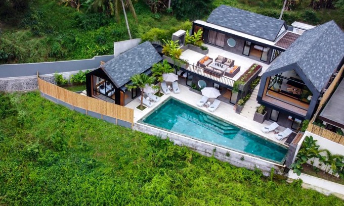 Mas Villa | Oceanfront Villa Harmony: Guest Rated 9.8 with Pool & More