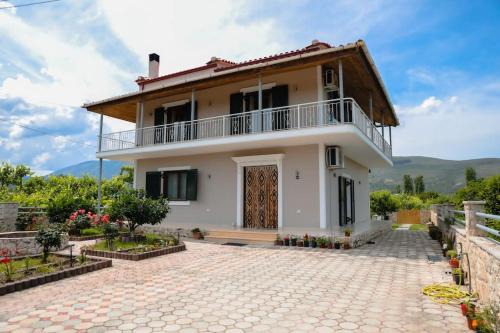 Berat Villa | Relax at Villa Harmony Haven in Beautiful Berat