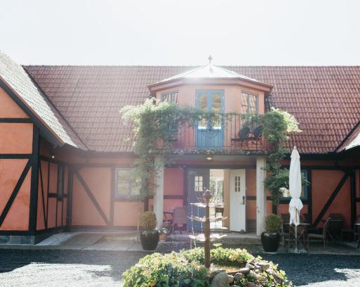 Listarum Hotel | Villa Hasselbacken: Pet-Friendly Retreat with Exceptional Reviews