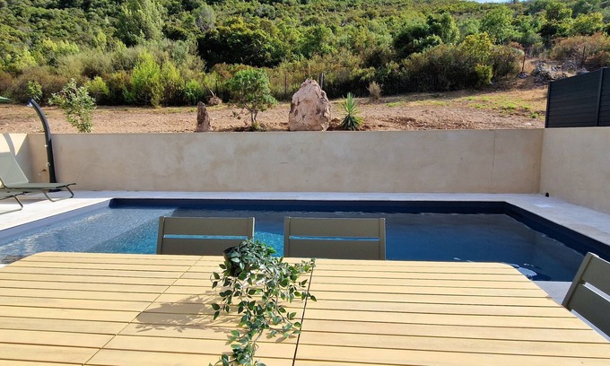 Galeria Villa | Exceptional Villa with Private Pool & Ocean View Near Beach