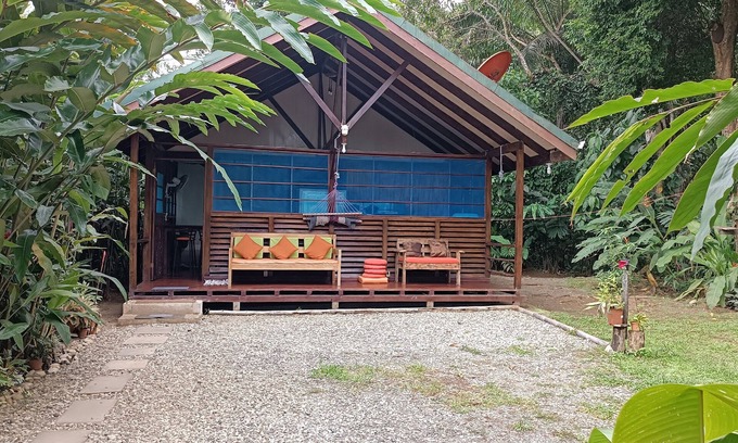 Puerto Jimenez Cabin | Villa Heliconia: Family-Friendly Cabaña Near Mountains & Beaches