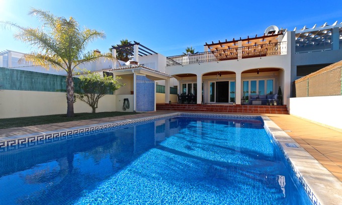Vilamoura House | Villa Heloise: Private Pool, Table Tennis & Perfect for 8