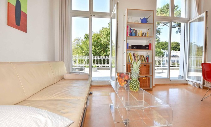 Seebad Heringsdorf Apartment | Villa Hohe Düne 03 - Enjoy Ocean Views & Huge Terrace