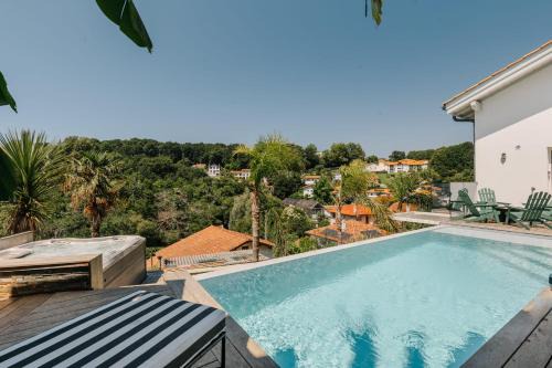 Biarritz Villa | Villa Horizonte: 4-Star Oasis with Pool & Hot Tub