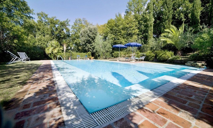 Montopoli in Val d'Arno Villa | Idyllic Villa in Montopoli with Private Pool & Pet Friendly