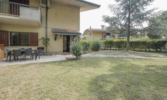 Colombare Apartment | Villa Ida: Two-Bedroom Retreat with Private Garden Oasis