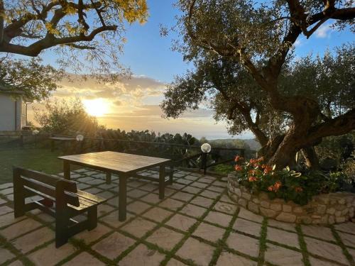 Badolato House | Discover Villa "Il Giardino di Rocco": Pet-Friendly Retreat