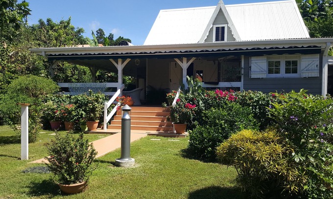 Le Carbet House | Experience Serenity at Villa in a Green Garden