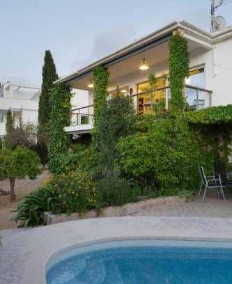 El Albir Villa | Pet-Friendly Villa in Albir with Pool & Child Amenities